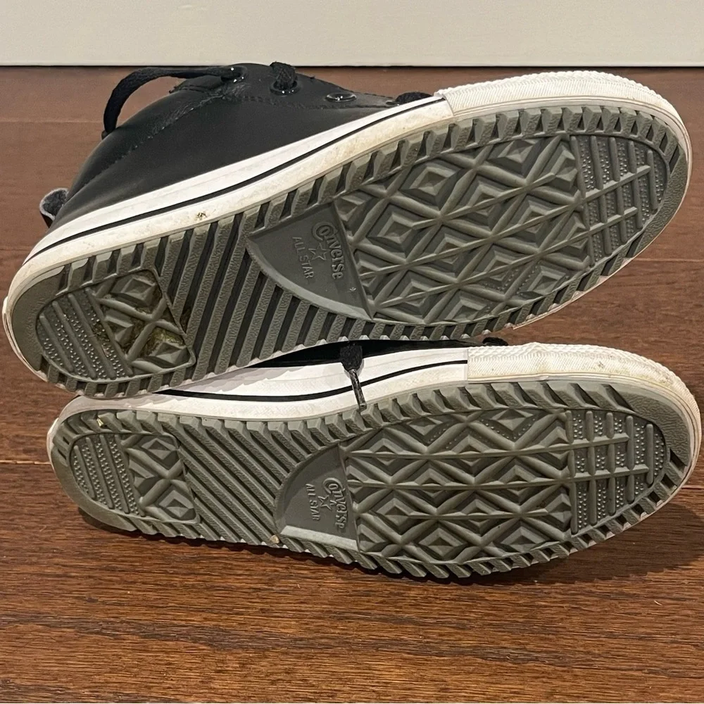 Converse Kids Black Leather Sneakers Size 2.5